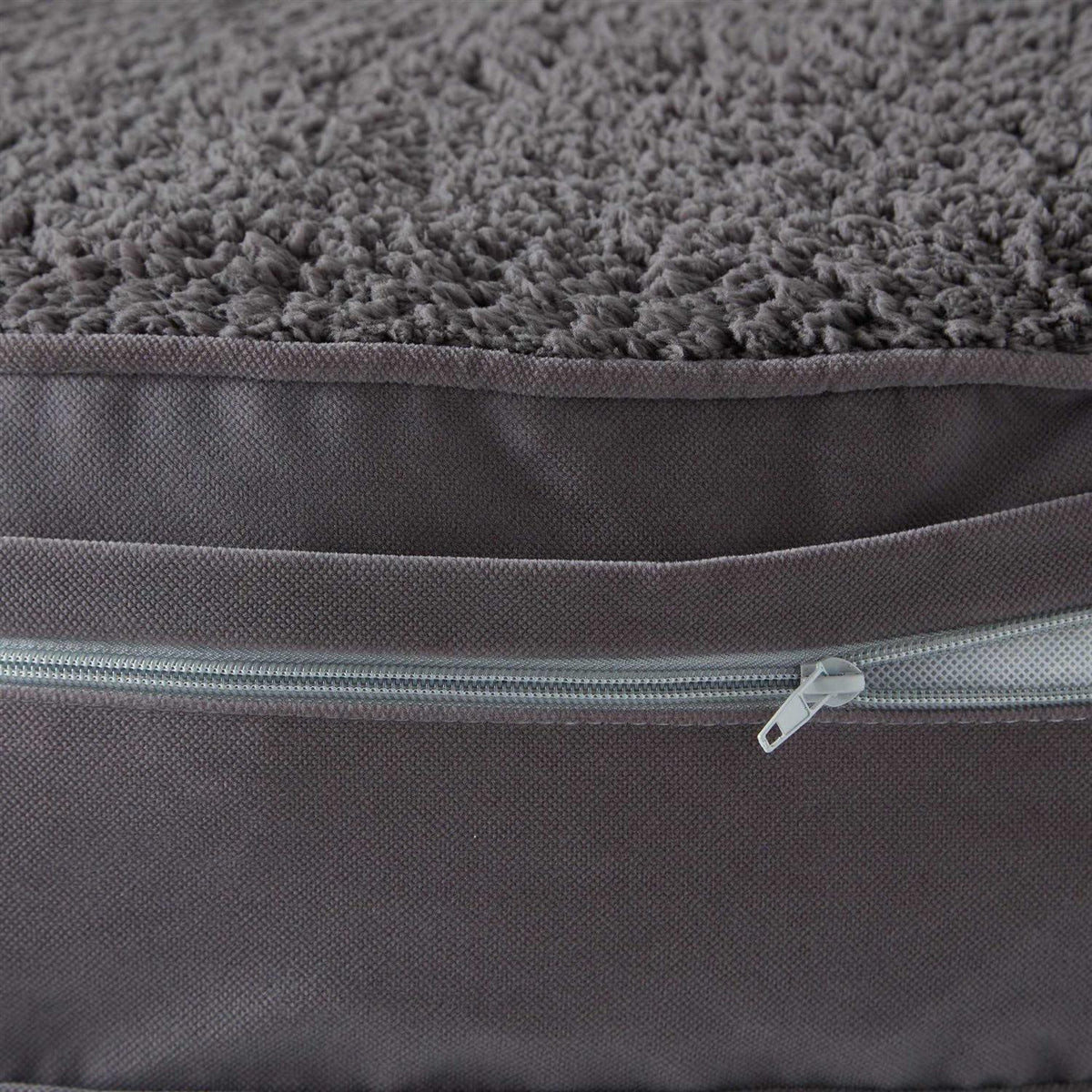 Round Dog Bed L869219