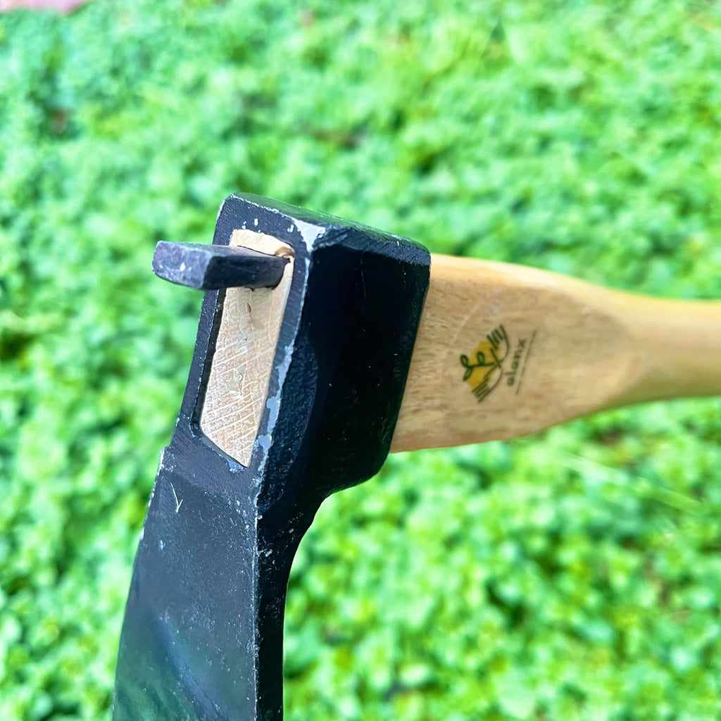 14 Inch Wide Japanese Carbon Steel Garden Hoe with Oak Wooden Handle M151910