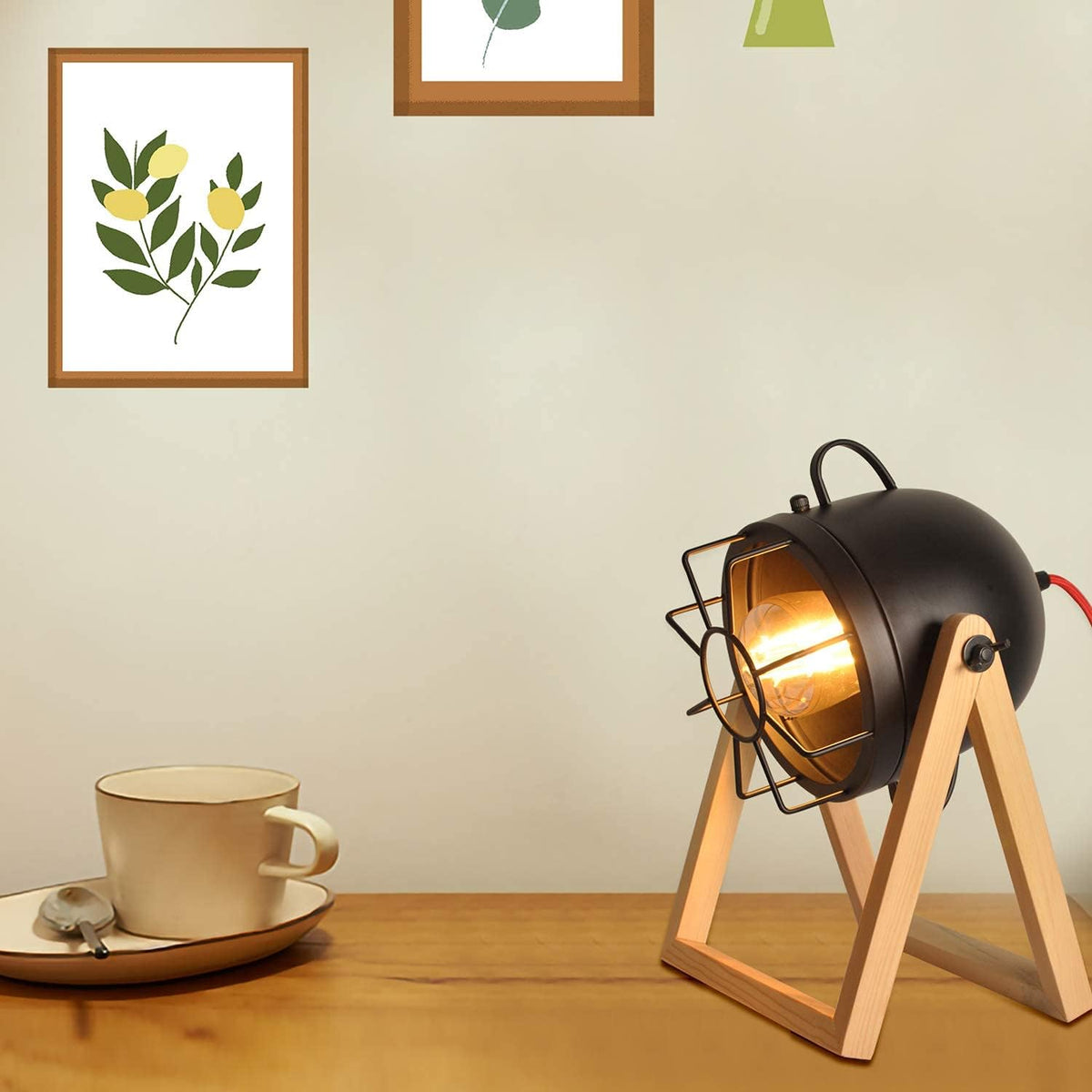 Adjustable Tripod Floor Lamp with Wood O77385