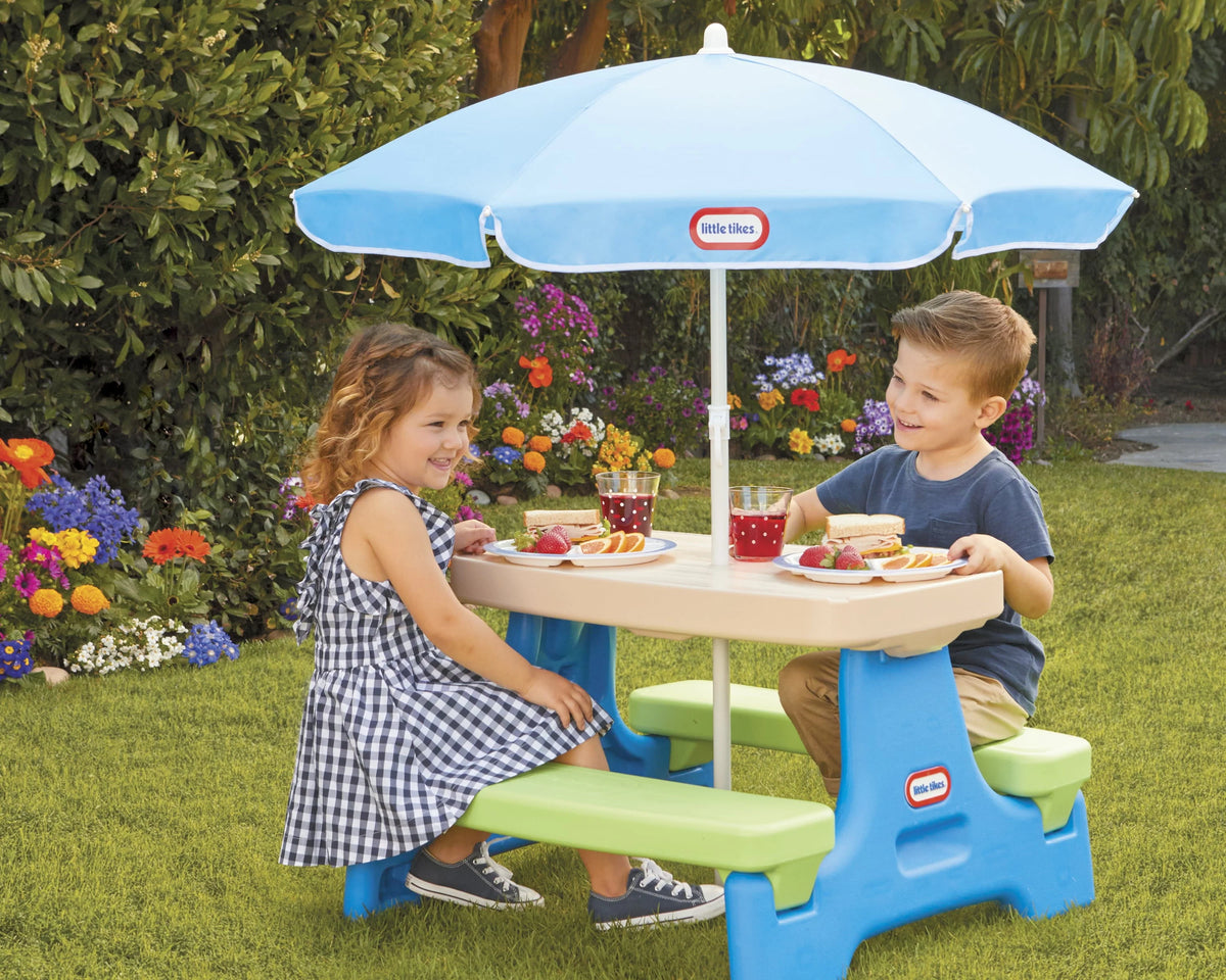 Kids Picnic Table with Umbrella D950