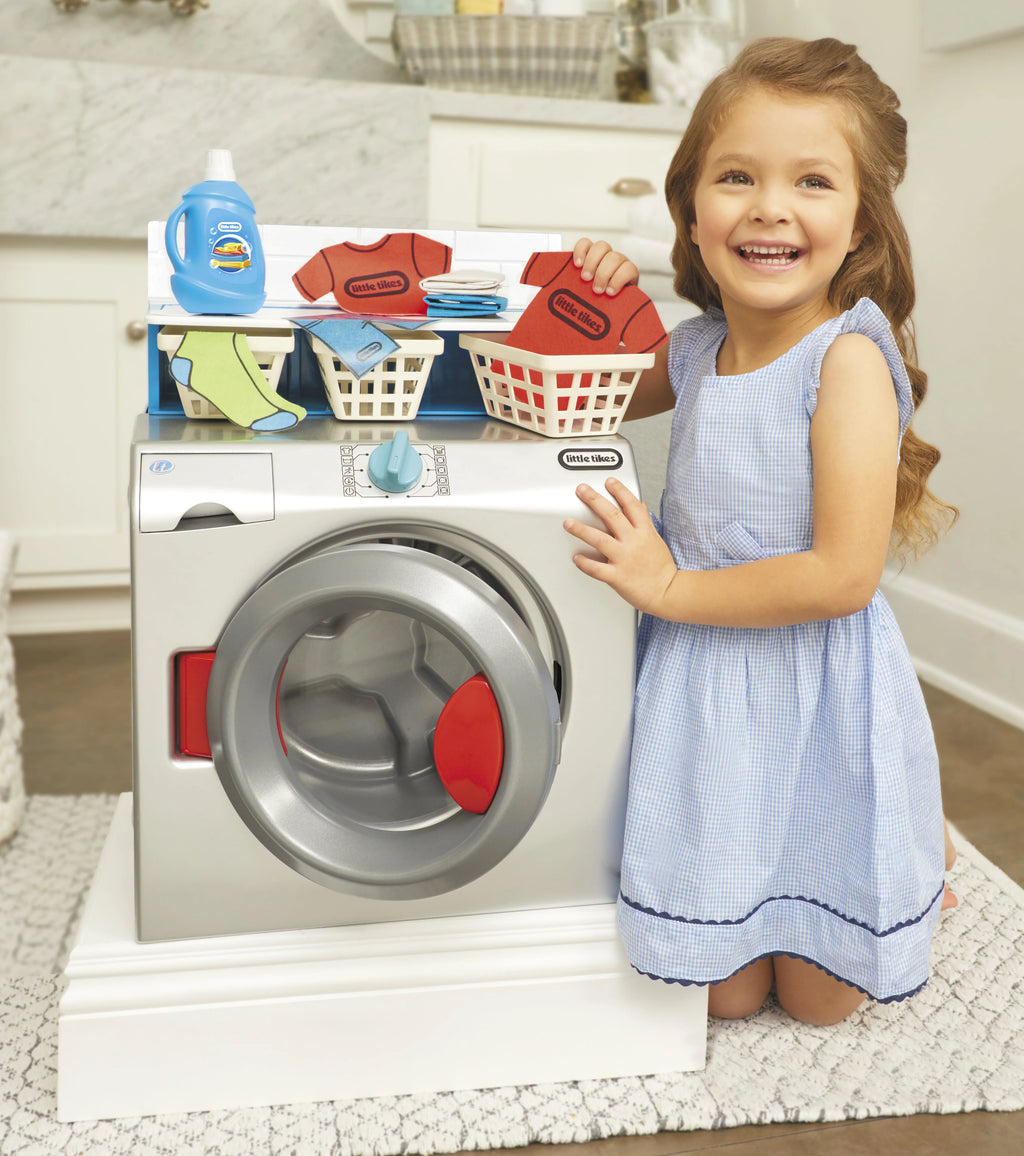 Little Tikes First Washer Dryer Pretend Play Toy Washing Machine with 11 Laundry Accessories J35918