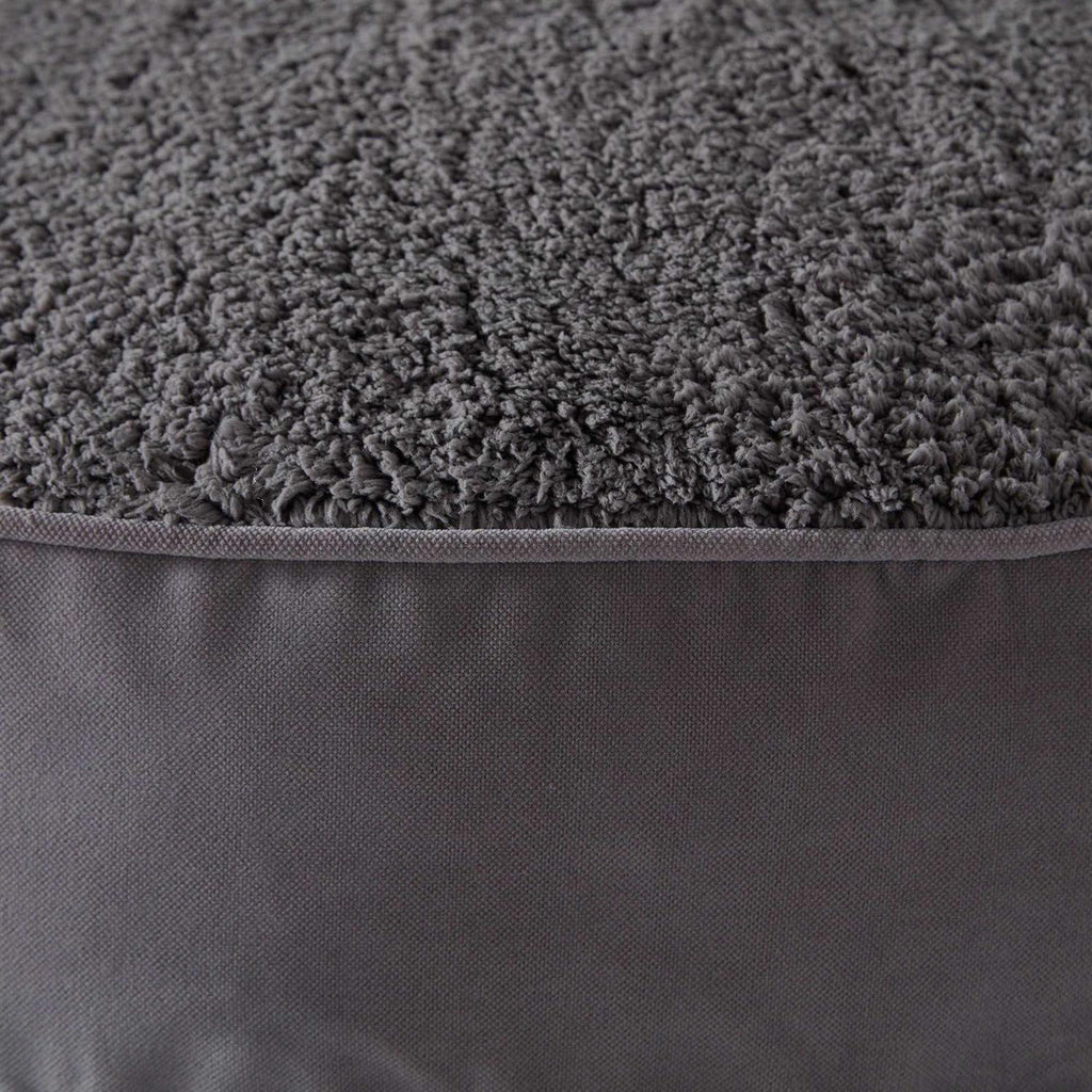 Round Dog Bed L869219