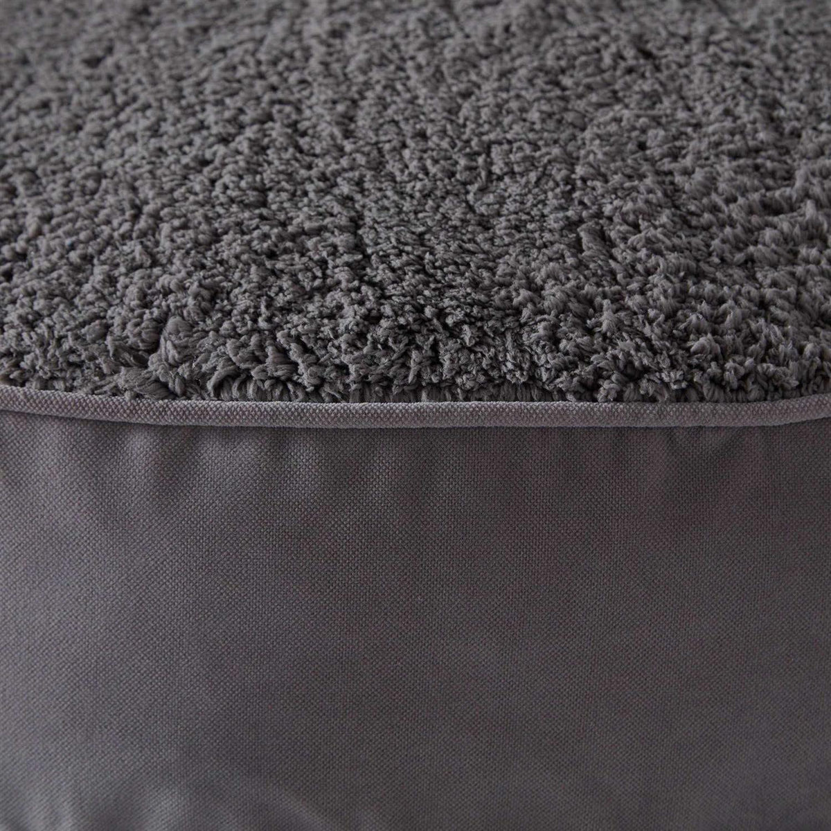 Round Dog Bed L869219
