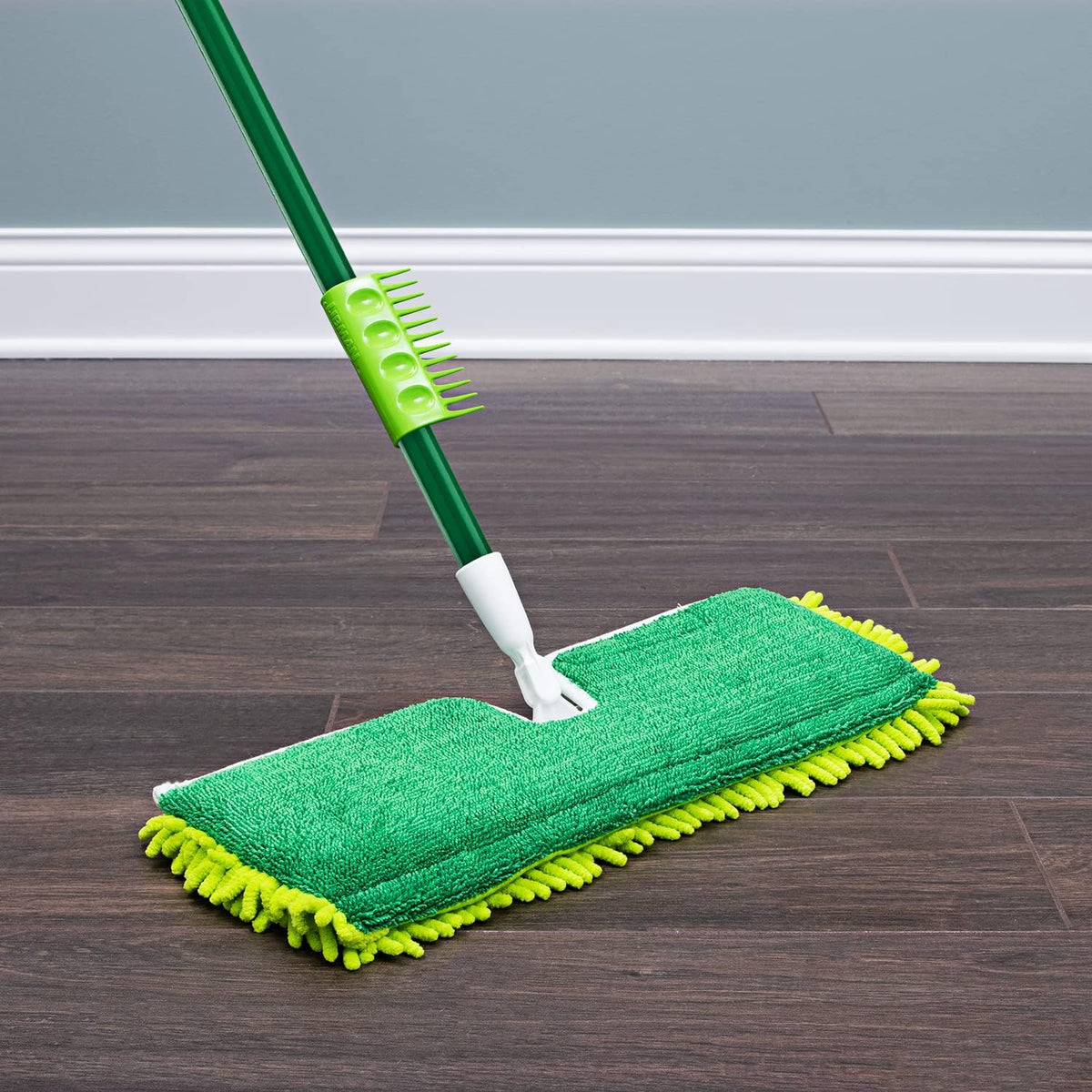 18" 2-Sided Microfiber Flat Mop with 49" Handle X820600