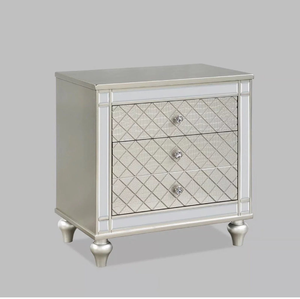Gray Fabric Queen Size Bed and Nightstand Set I550125