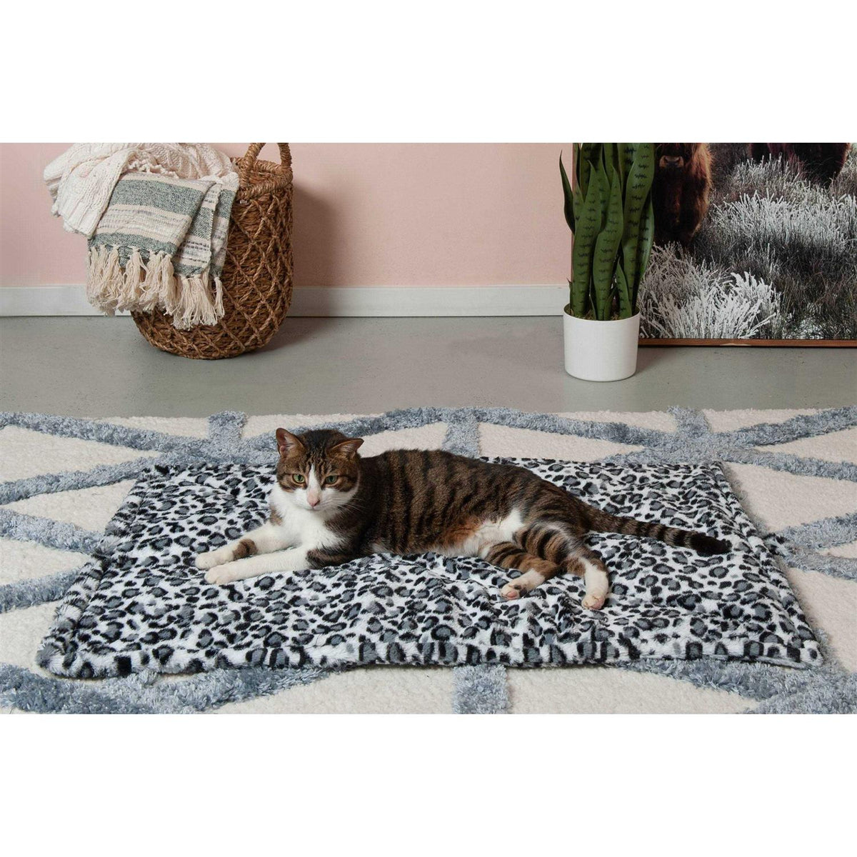 Faux Fur Self-Warming Pet Bed Mat Z30475