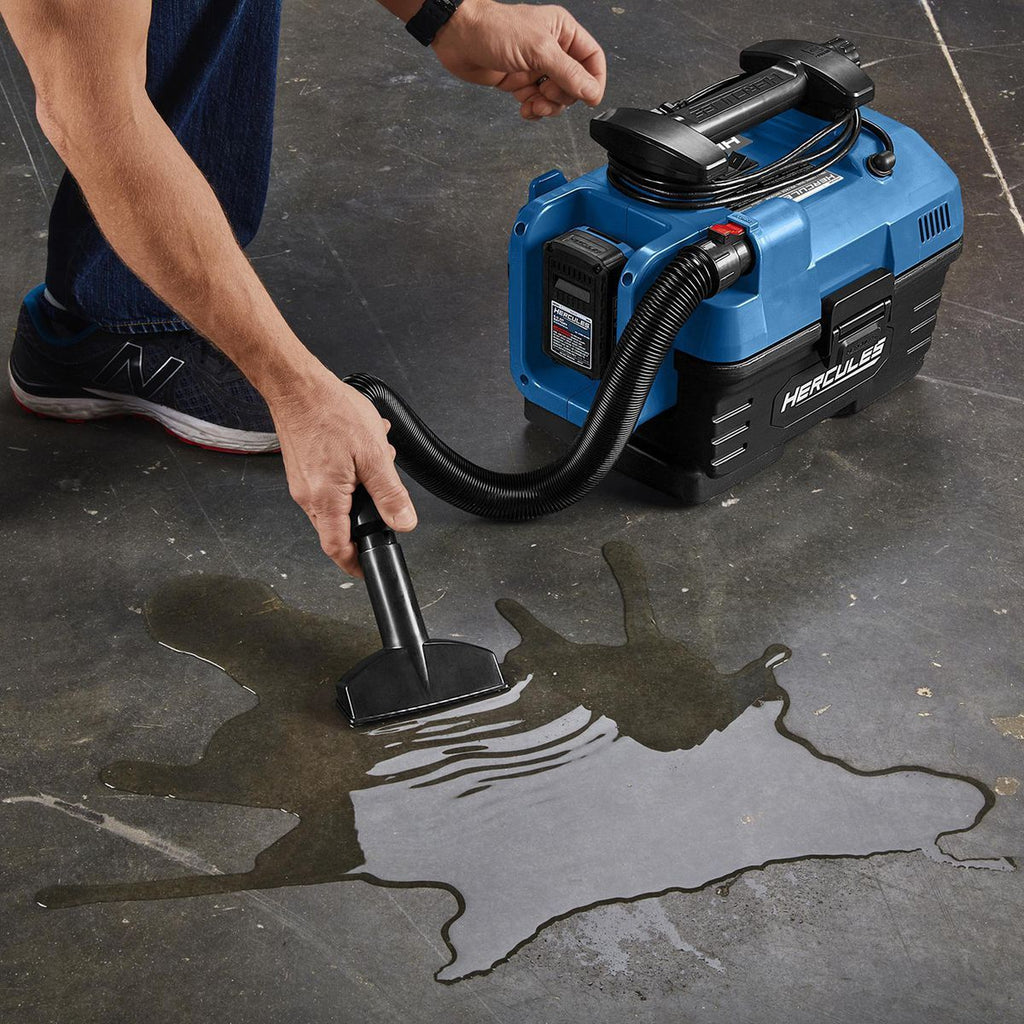 2 Gallon Wet/Dry Portable Vacuum O8571