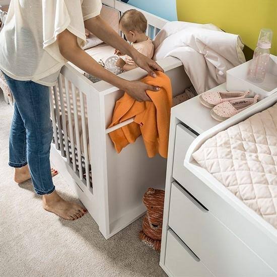 Convertible 3 in 1 Crib and Youth Bed A579862